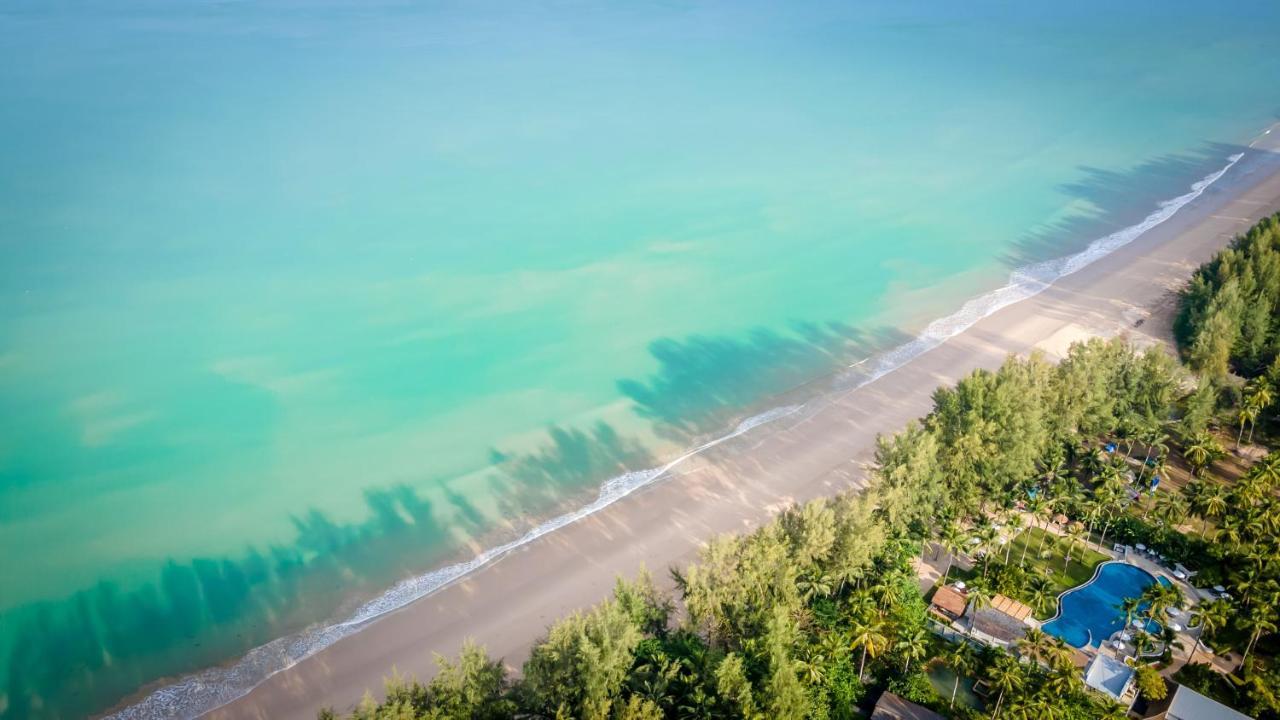 Outrigger Khao Lak Beach Resort - Sha Extra Plus Dış mekan fotoğraf Aerial view of the beach