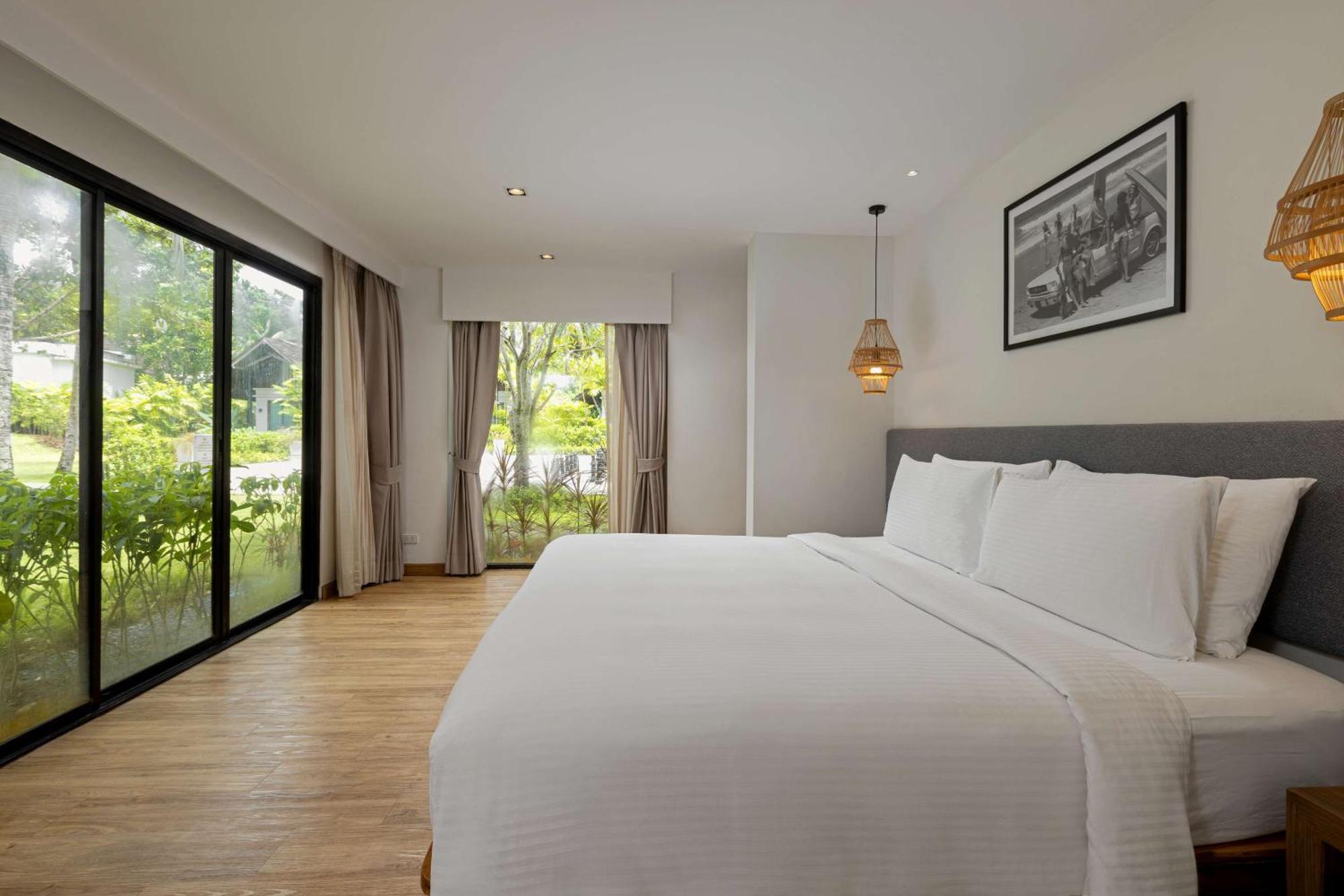 Outrigger Khao Lak Beach Resort - Sha Extra Plus Dış mekan fotoğraf Deluxe Room